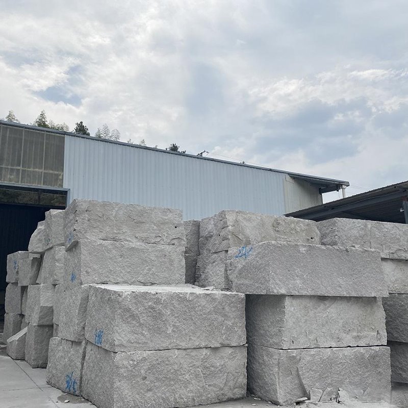 Rough Granite Stone Blocks
